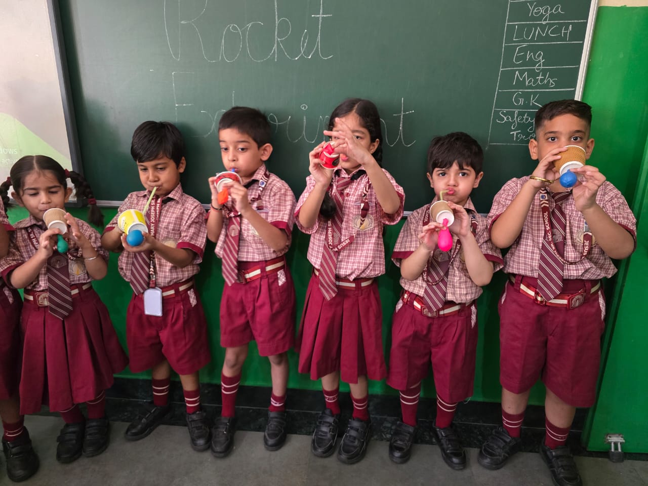 BALLOON ROCKET EXPERIMENT