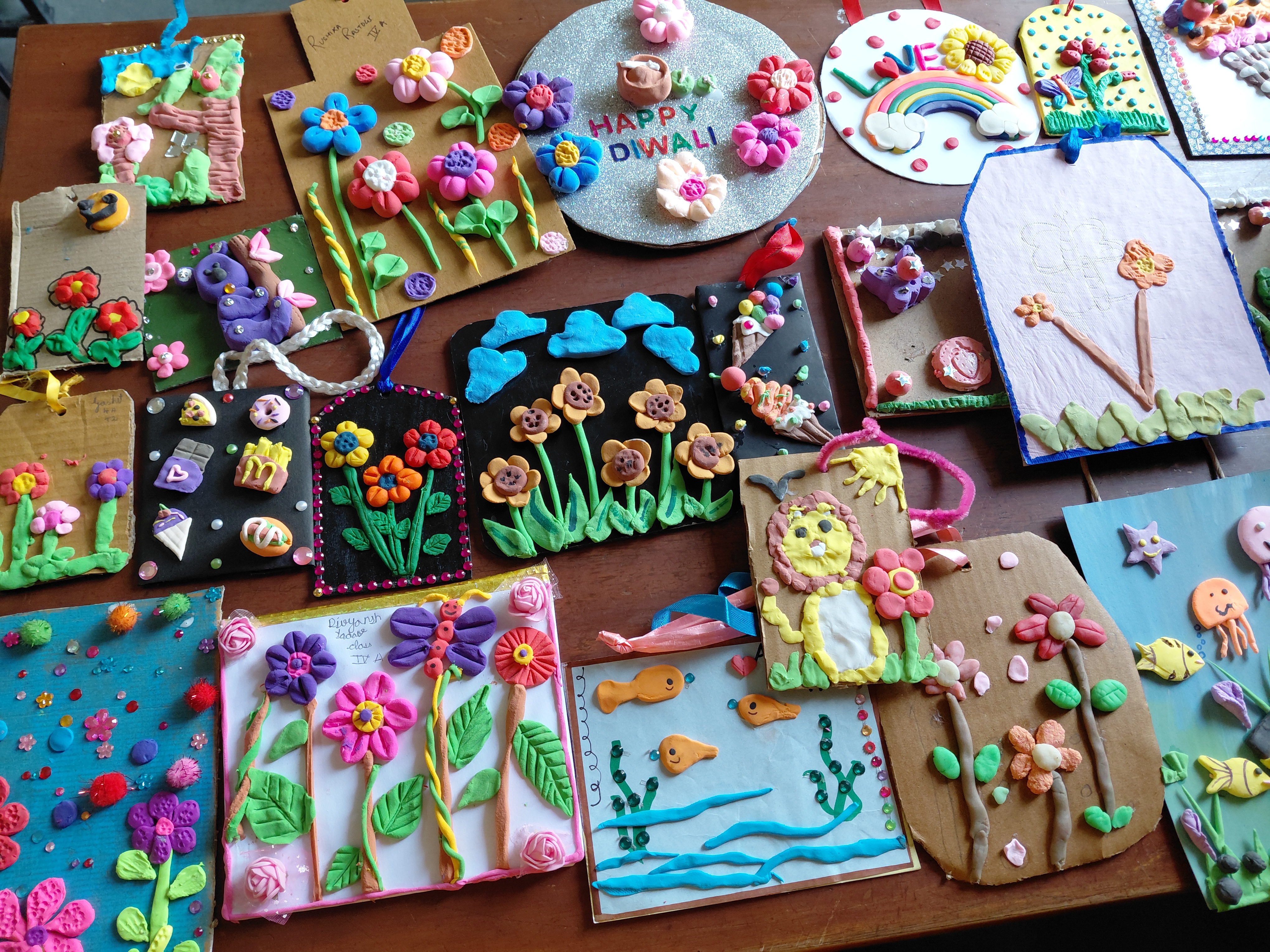 PLAY WITH CLAY