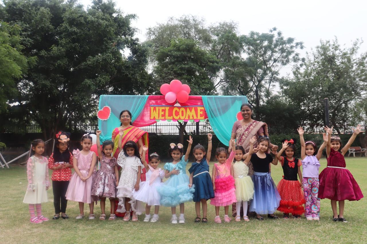 WELCOME PARTY